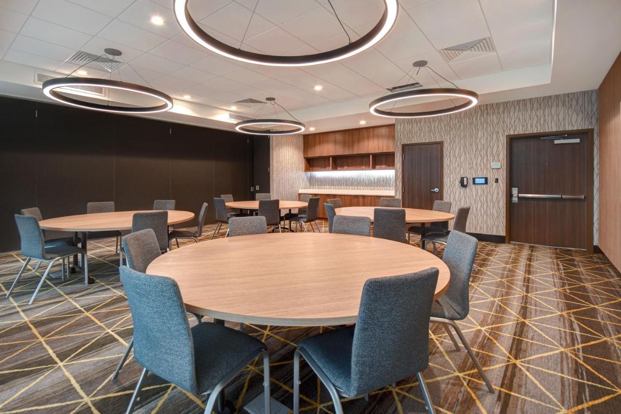 Holiday Inn - Erie By Ihg Bagian luar foto
