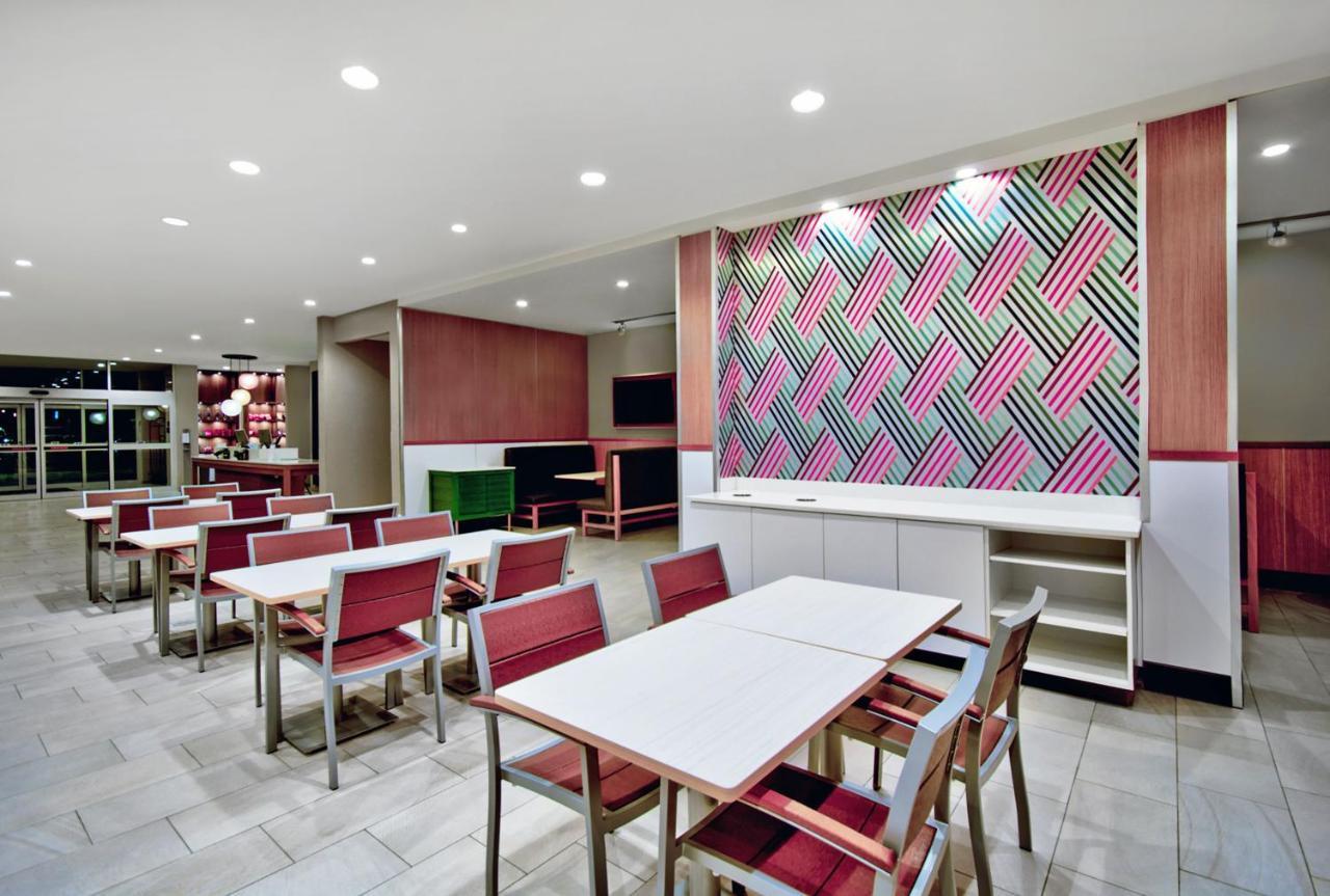 Holiday Inn - Erie By Ihg Bagian luar foto